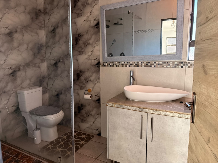 5 Bedroom Property for Sale in Waterkloof North West